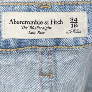 Abercrombie & Fitch Jeans Womens 18R 42x30 90’s Straight Low Rise Light Denim thumbnail 3