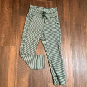 Halara Striped High Waisted Drawstring Leggings Green White Pockets Small Yoga thumbnail 2