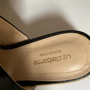 Liz Claiborne Black Espadrille Platform Sandals Size 6M Slide Wedge thumbnail 12