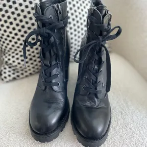 ASH Poker Black Leather Women’s Laceup Combat Boots with Chunky Heel 40 10 thumbnail 4