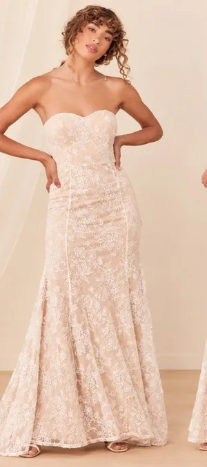 LULU's Sexy Romantic Flowy Eyelash Lace Bridal Shower Elopement Wedding Gown thumbnail 1