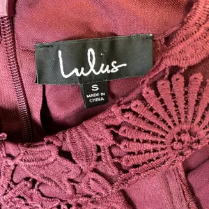 Lulu’s picture perfect burgundy lace maxi dress thumbnail 11
