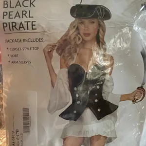 NEW Starline Black Pearl Pirate Sexy Pirate Halloween Costume Size Large thumbnail 3