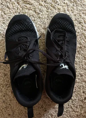 APL Sneakers thumbnail 1
