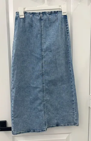 Stradivarius midi denim skirt thumbnail 1