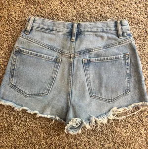 Pacsun Indigo vintage high rise jean shorts thumbnail 2