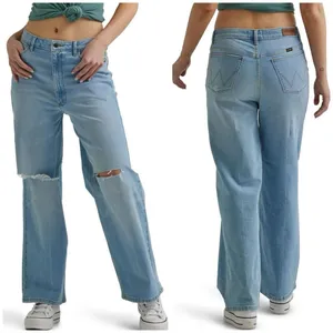 Wrangler High Rise Loose Straight Distressed Light Wash Jeans Size 12 thumbnail 15