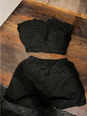 black crinkled two piece short set Size M thumbnail 2