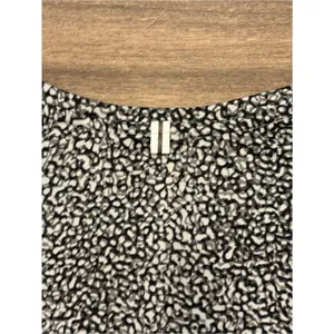 Nike Women’s Black & White Printed Dri-FIT Tee Size XL thumbnail 4