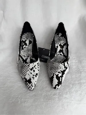 Zara women shoes 36/US 7.5 Snake Print Block Heels Pumps New No Box thumbnail 2