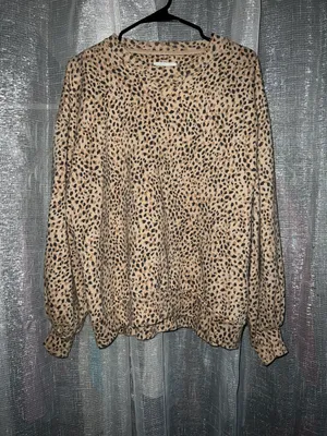Abercrombie Crewneck thumbnail 1