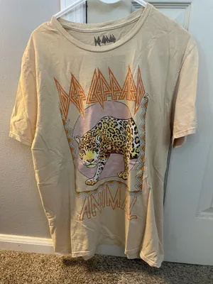 Def Leppard Tee thumbnail 1