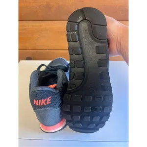 Nike MD Runner 2 Mid Women's 807172-448 Navy Running Shoes Size 6 thumbnail 4