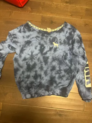 Victoria's Secret PINK Sweatshirt thumbnail 1