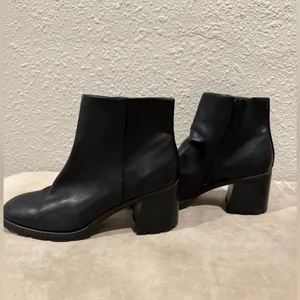 Korks Black Zipper‎ Women's Ankle Boots Size 8 thumbnail 5