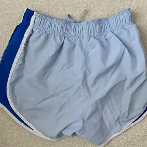 Nike Women’s Tempo Running Short Light Blue thumbnail 2
