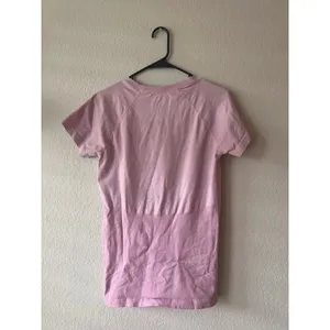Eddie Bauer Resolution Seamless Heathered Athletic Tee Pink thumbnail 3
