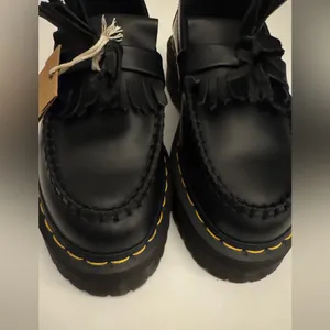 Dr. Martens Black Leather Tassel Loafers NEW WITHOUT BOX thumbnail 9