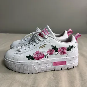 Puma Mayze Floral Platform Sneakers White Pink Embroidered Women’s 8.5 thumbnail 3