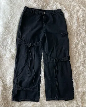 Black high rise bow cargo jeans Size 30 thumbnail 1