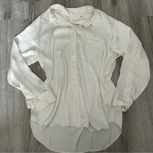 Wilfred Aritzia Silky Pearl Color Button Up Blouse Business Casual Office XS thumbnail 1