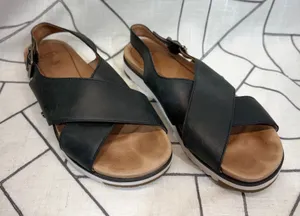 UGG Kari‎ Slingback Sandals 7.5 Black Leather Crisscross Platform 1092259 thumbnail 1