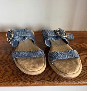 Dolce Vita Blue Woven Scalloped Buckle Slide Sandals Womens 8.5 Flat Summer Shoe thumbnail 3