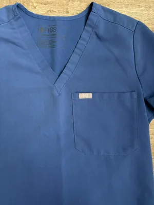 FIGS Catarina One Pocket Scrub Top Sz XS PO 1660 thumbnail 5