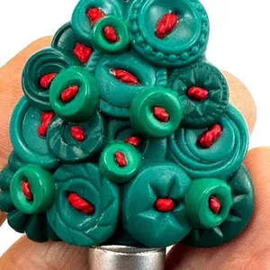 Hallmark Christmas with brooch with thimble and buttons thumbnail 4