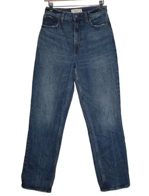 Women's Abercrombie & Fitch The '90s Straight Ultra High Rise Jeans Size 27 / 4 thumbnail 1