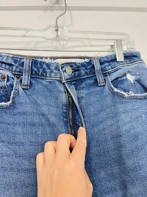 Abercrombie & Fitch Size 28/6 Short High Rise Skinny Jeans Distressed thumbnail 4