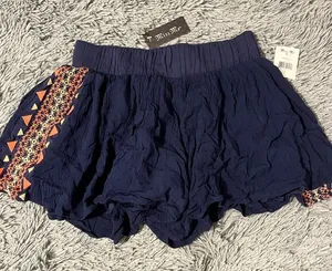 Miss Me Women’s Rayon Shorts Size Small NWT thumbnail 1