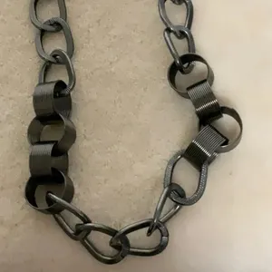 Necklace thumbnail 2
