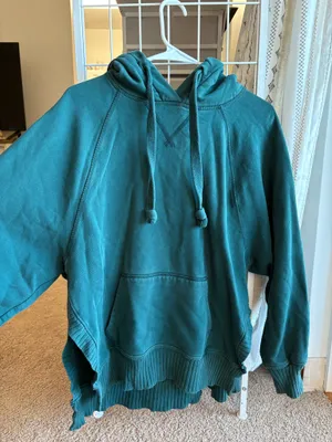 American Eagle Sweatshirt thumbnail 1