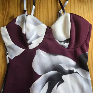 Venus Bodycon Dress Small Burgundy Floral Bustier Midi Stretch Party Cocktail thumbnail 4