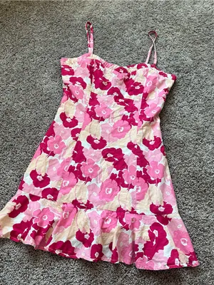 Love Riche Pink Floral Mini Dress thumbnail 2