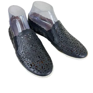 AERIN Leather Black Eyelet Rubber‎ Soled Slip On Comfort Flats Women's Size 8 thumbnail 2