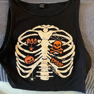 Halloween Cropped Tank Top• Small•SHEIN• Cotton• thumbnail 5