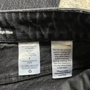 Black hi rise cropped black jeans 26 thumbnail 3
