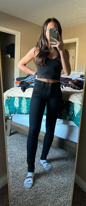 Hollister Jeans thumbnail 1