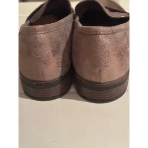 Clarks Women's Metallic Rose Gold‎ Loafer Shoes Size 7.5 M thumbnail 5