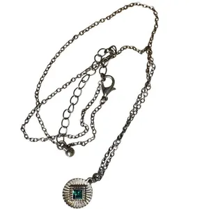 Retro Green Glass Rhinestone Pendant Necklace thumbnail 4