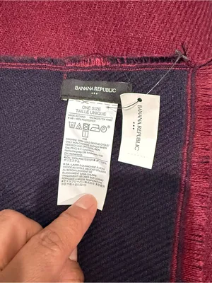 Banana Republic Factory double-faced reversible fringe scarf in a rich burgundy thumbnail 2