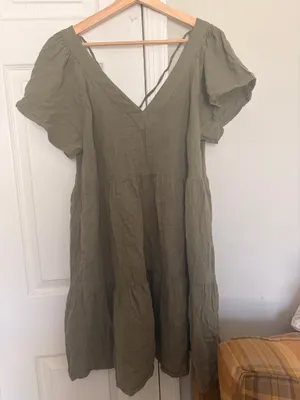 Old Navy Flowy V neck dress thumbnail 2