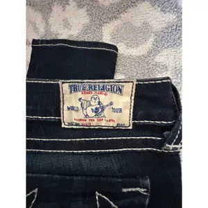 True Religion Dark Wash Jeans Womens Sz28 Dark Wash Big T White Stitching Skinny thumbnail 5