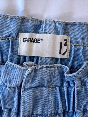 Garage Women’s Size 13 Paper Bag Waist Cuffed Hem Trouser Denim Shorts thumbnail 3