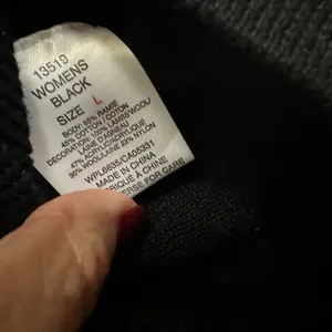 Woolrich Sweater Vest Black L Womens Snowman Snowflake Embroidered Holiday thumbnail 7