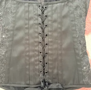 Vintage Y2K Black Corset Top w/ Floral Embroidery & Rhinestones 🖤 Gothic Coquette Bustier Small thumbnail 6