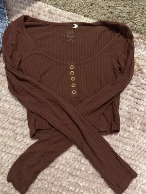 PacSun Top thumbnail 1