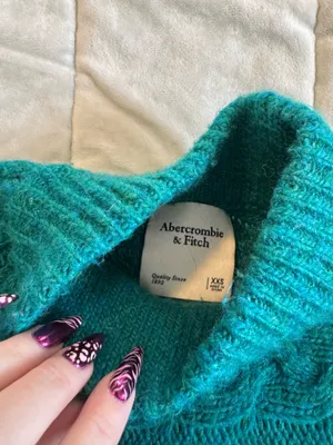 Abercrombie Sweater thumbnail 2